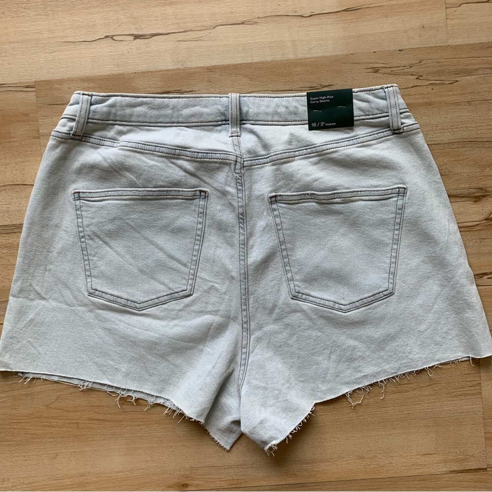 Wild Fable Super High Rise Curvy Short Jean Denim Size 16 - Picture 5 of 7